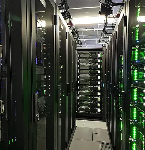 2012 | Roof Cladding for UAE Tier III Data Center