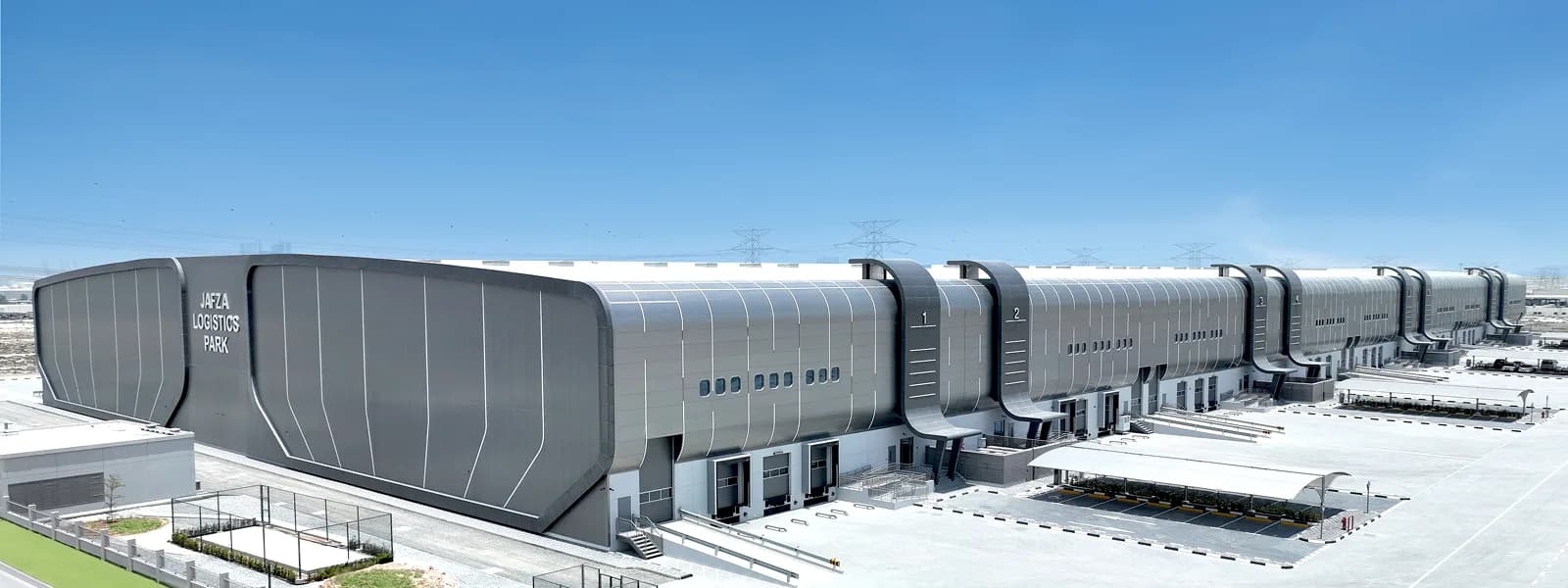 Discover how EIP solutions are applied across cold storage, food, pharma, and logistics sectors. Cold Storage and Roof and Wall In Applications